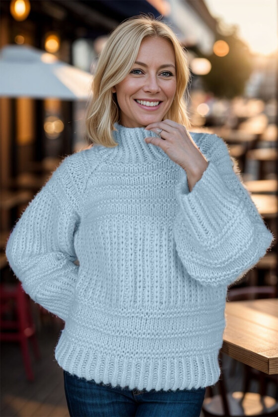 Lyseblå Big and cozy brioche genser - Strikkia 2024-037-320