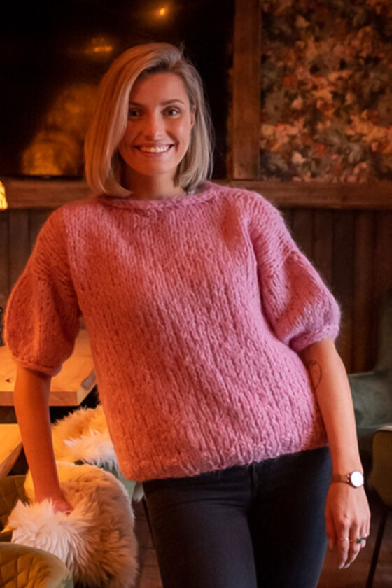 Claudias chunky mohairgenser med korte ermer - Strikkia 2021-025M