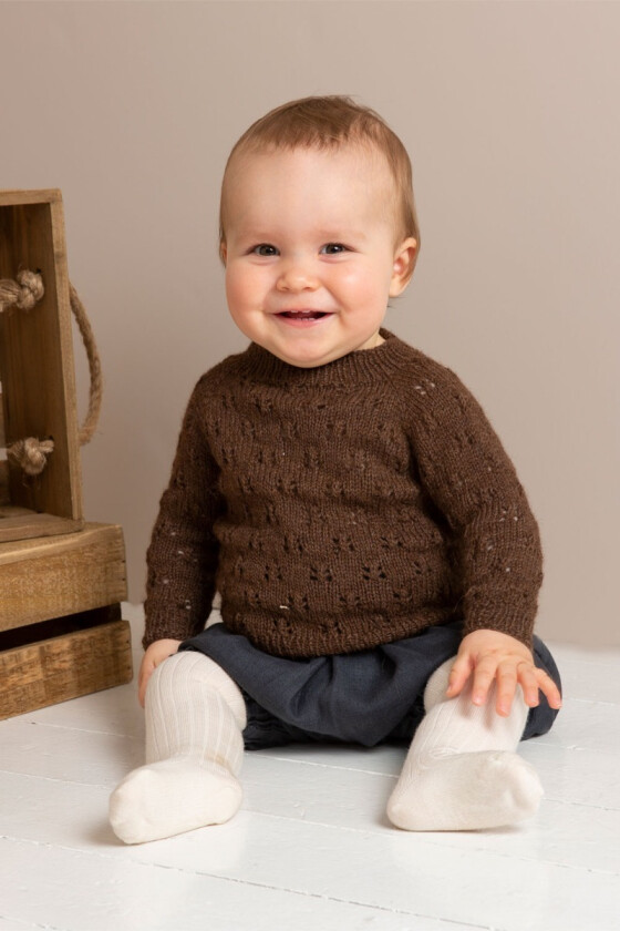 Brun firkloever strikkegenser til baby - Viking 2132-01B