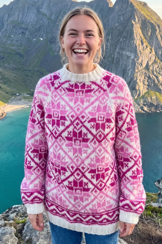 Pink nordic rose sweater - Strikkia 2024-043