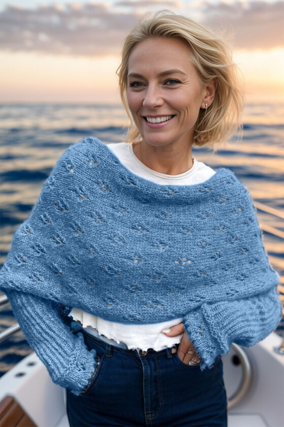 Blått Eyelet sweater scarf - Strikkia 2024-035-323