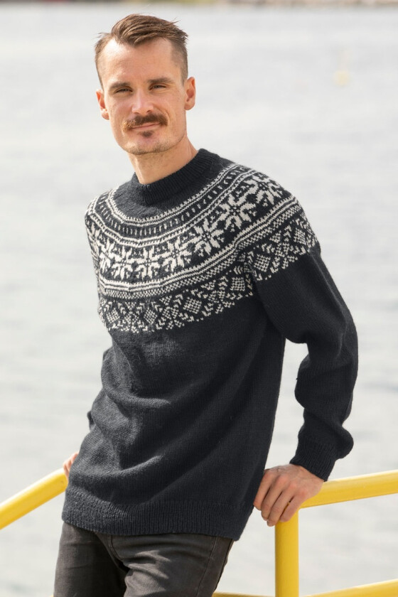 Frost koksgrå strikket genser til herre - Viking 1921-12D