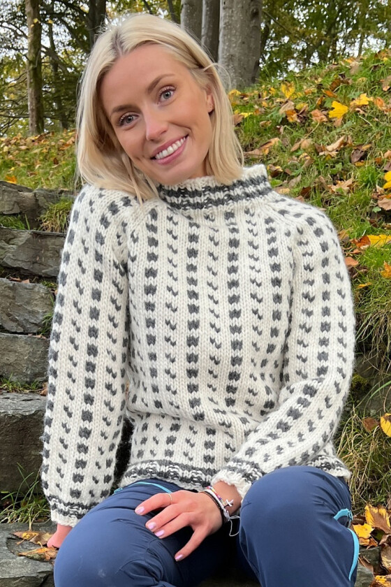 Godafoss naturhvit chunky islender - Strikkia 2021-024D