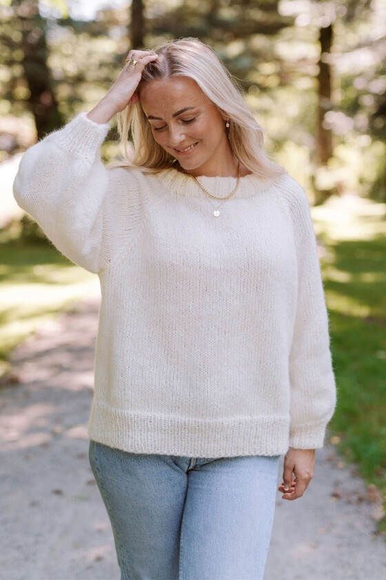 Cozy everyday sweater kjempemyk kosegenser - Strikkia 2022-002C