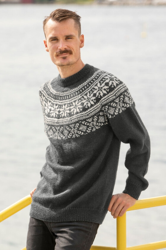 Frost mørkegrå strikkegenser til herre - Viking 1921-12C