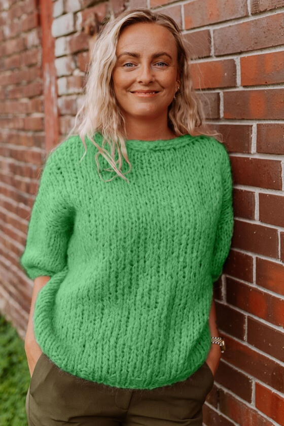 Claudias chunky mohair genser med korte ermer - Strikkia 2021-025N