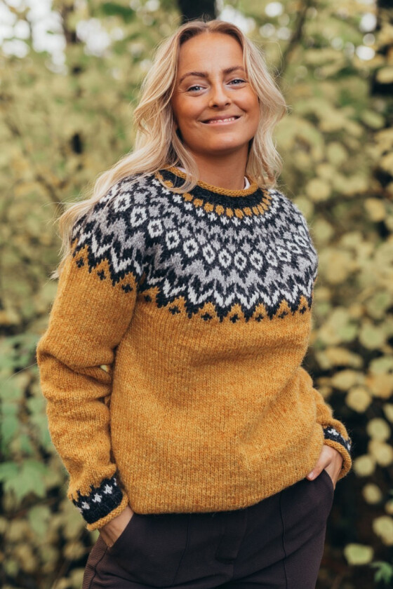Gul riddarigenser med grått mønster - LL0020