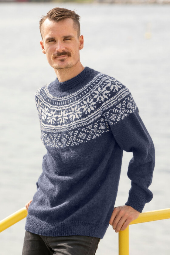 Frost strikkegenser i jeansblå farge - Viking 1921-12E