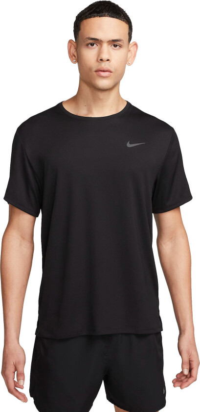 Dri-FIT UV Miler Short Sleeve, t-skjorte herre BLACK/REFLECTIVE SIL