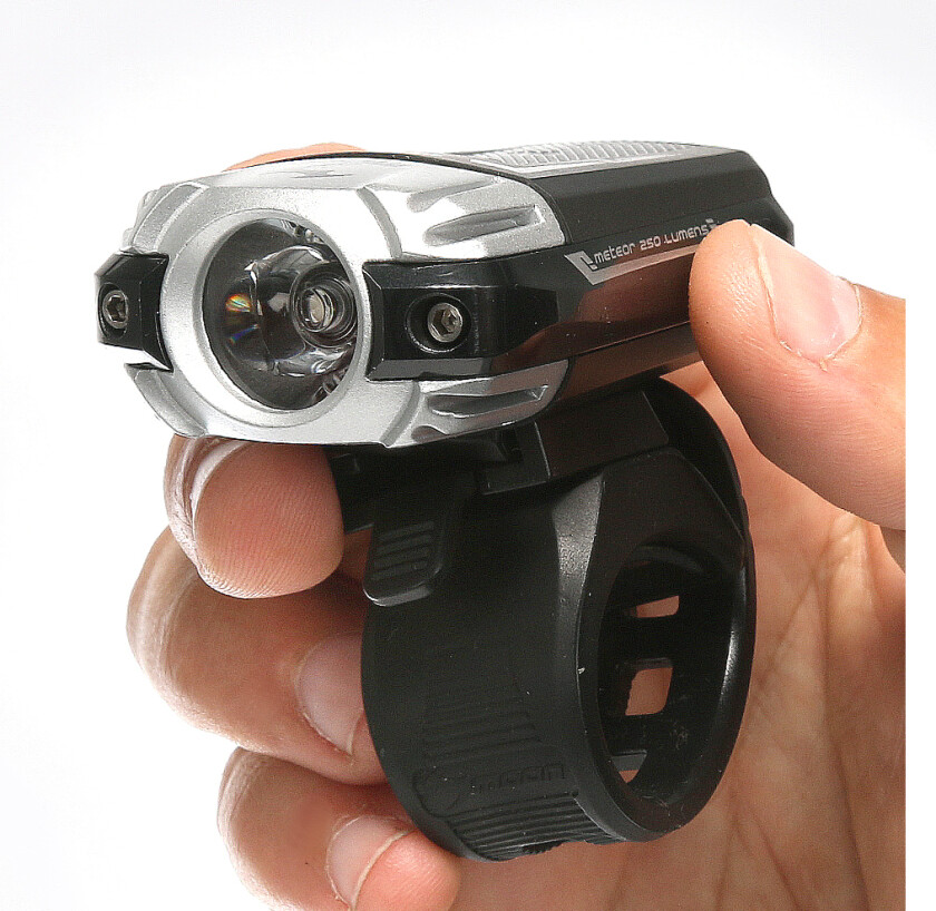 Sykkellykt Moon Meteor, 400 lm, Inkl. USB ladekabel