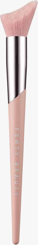 Cheek-Hugging Highlight Brush 120