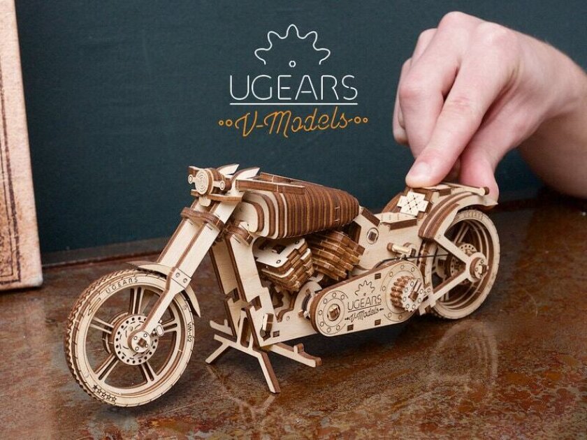 Ugears 3D-puslespill i tre – MC