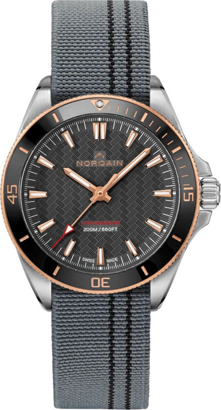 Adventure Neverest 40mm Limited Edition 100 pieces Worldwide NN1001SGC1CA/GB103/15GBF - Automatisk - Sølv - Herreklokker - Stoff - Safir