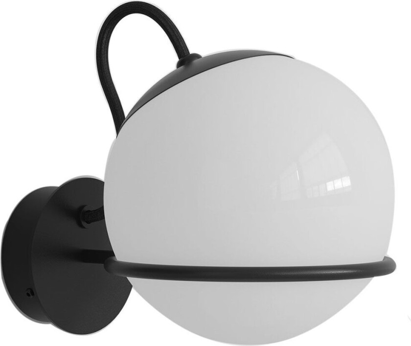 - Model 237/1 Vegglampe Ø14 Black w/Switch