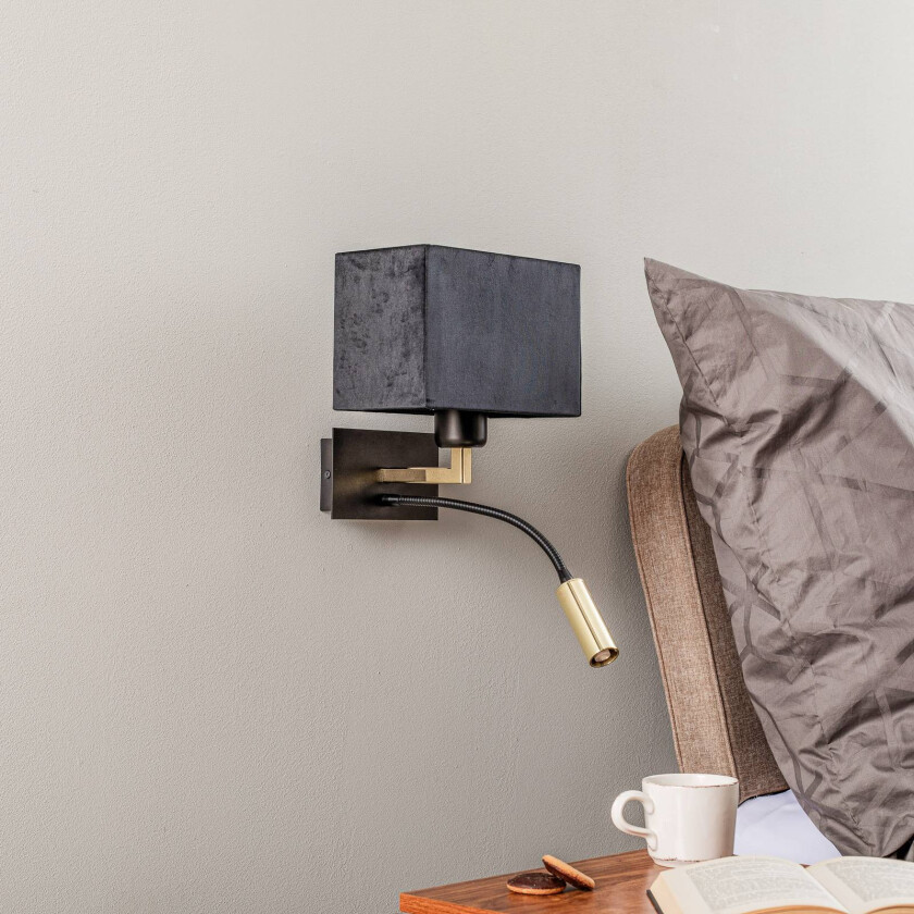 Vegglampe Harry, kantet, svart/messing/sort