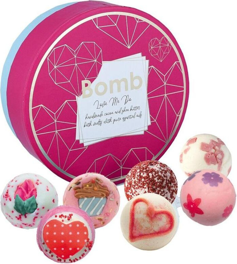 Bomb Cosmetics Love Me Do Gift Box