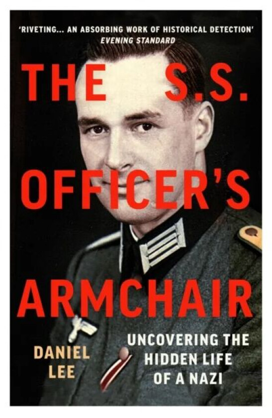 The SS Officer's Armchair av Daniel Lee