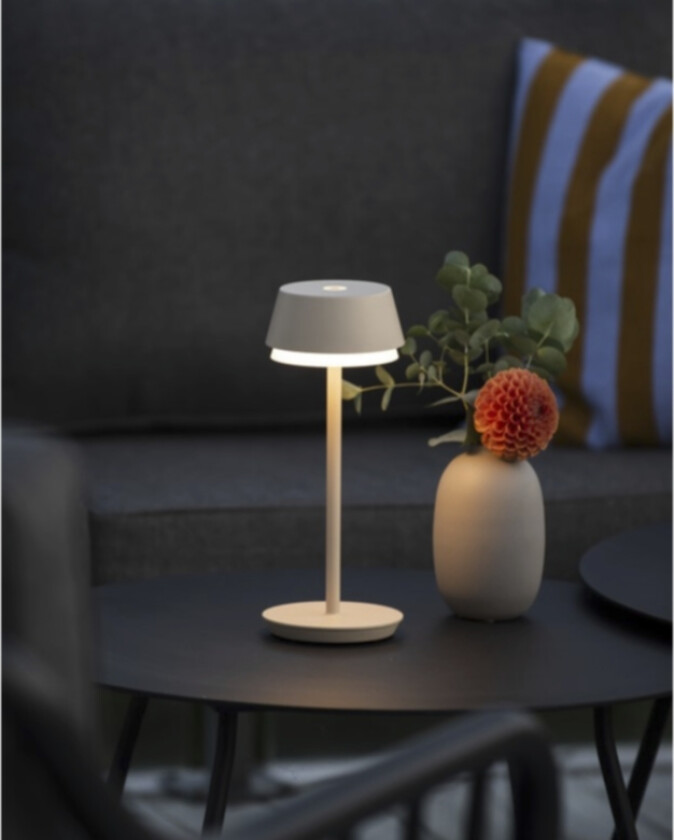 Lyon Bordlampe LED Sand USB RGB 3-trinns dimmering