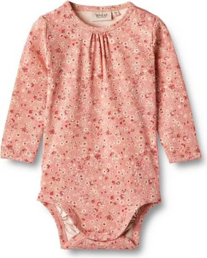 - Body Liv Rosette Flowers