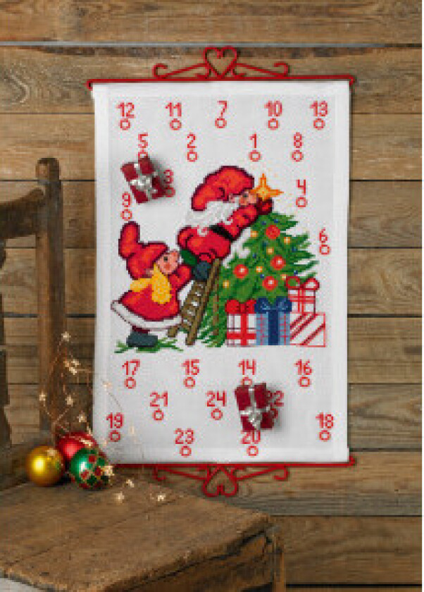 Broderisett julekalender nisser dekorasjoner tre 38x56cm