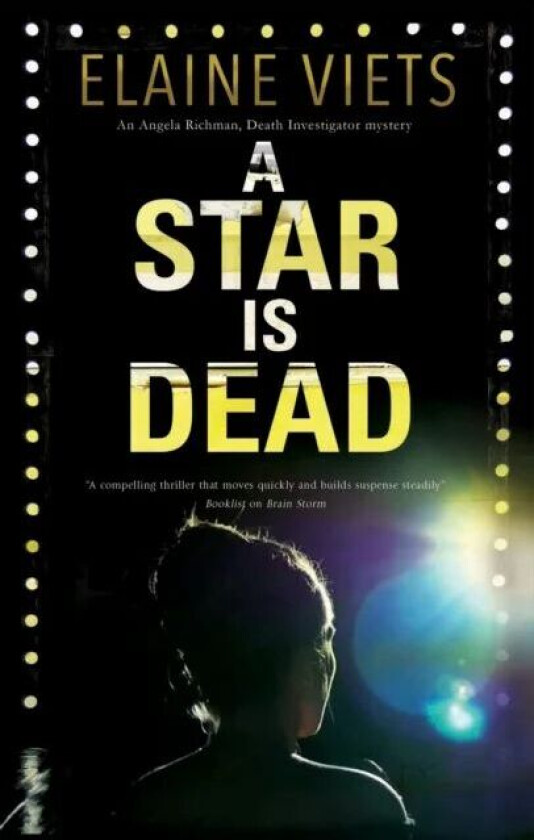 A Star is Dead av Elaine Viets