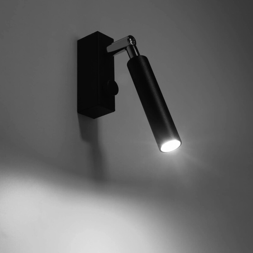 Nicanor vegglampe, svart/krom