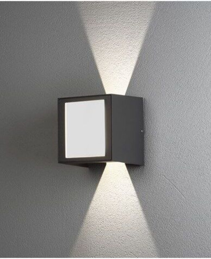 Cremona vegglampe opp/ned/fram 3x3W High Power LED grå. 7946-370