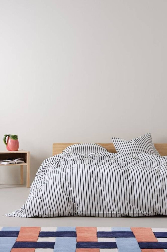 SIMA sengesett dobbeltseng økologisk Hvit/gråsvart