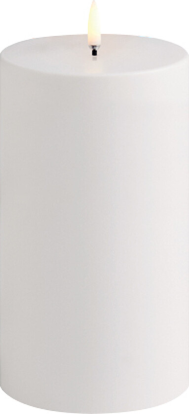 - Outdoor LED pillar candle - White - 10,1x17,8 cm (UL-OU-WH10117)
