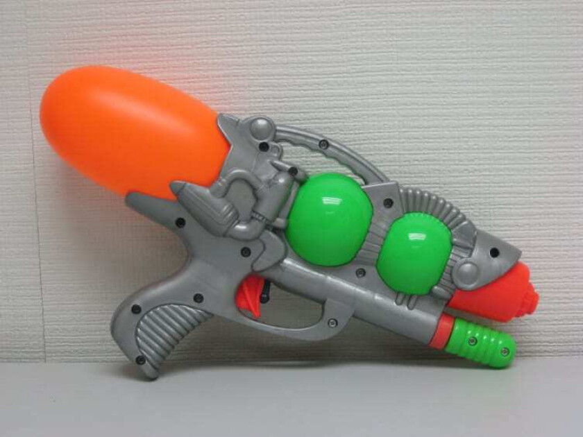 Vannpistol 32cm
