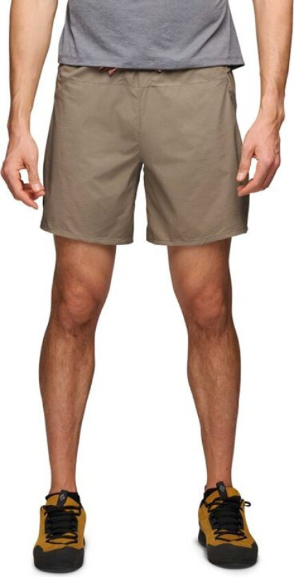 M Distance Shorts 7" Walnut