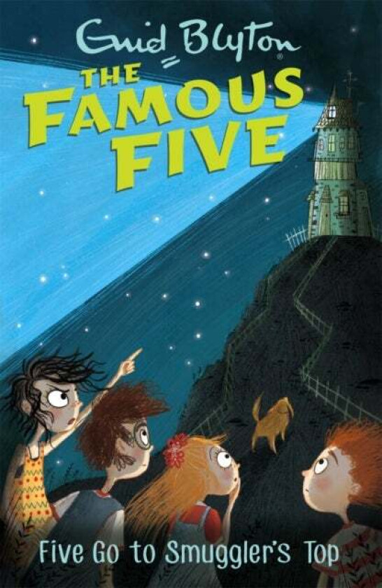 Famous Five: Five Go To Smuggler's Top av Enid Blyton