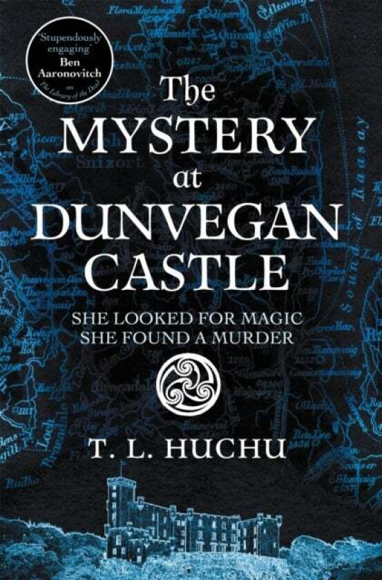 The Mystery at Dunvegan Castle av T. L. Huchu