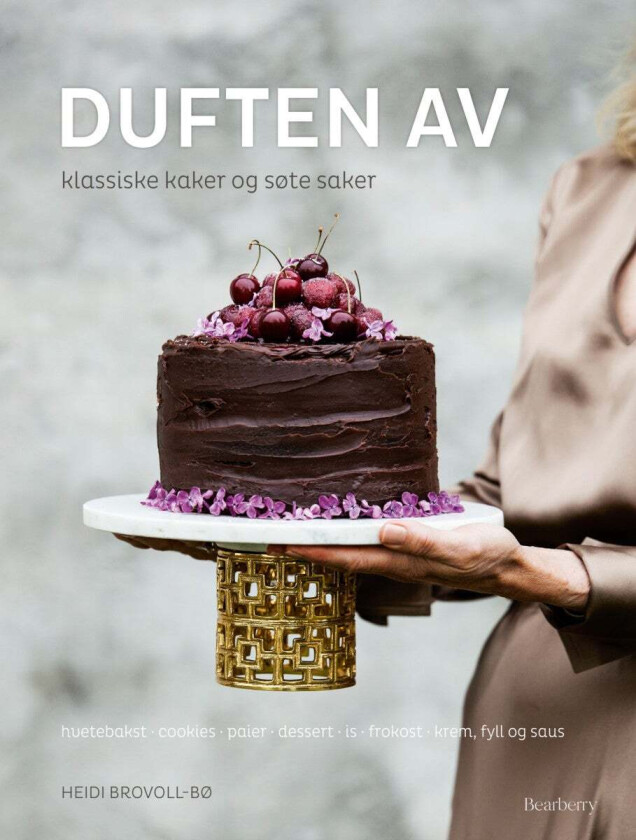 Duften av klassiske kaker og søte saker av Heidi Brovoll-Bø