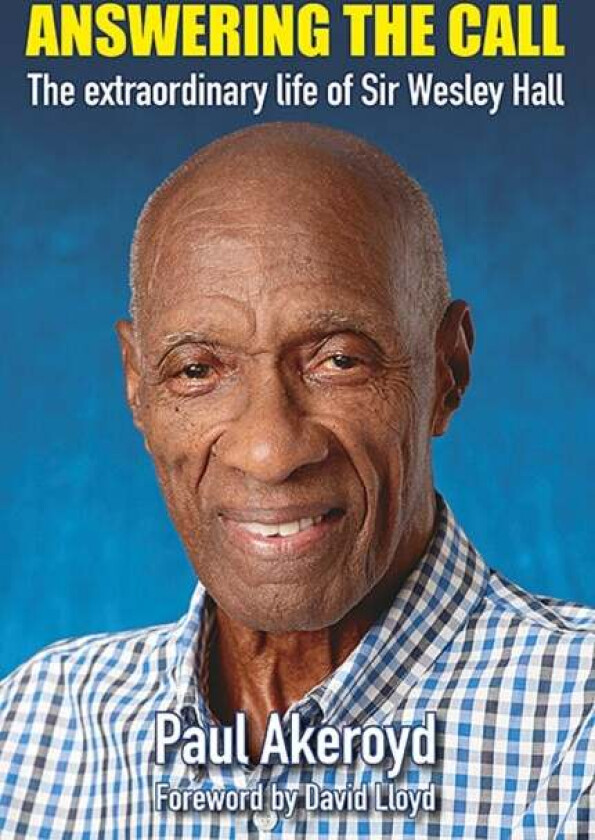 Answering the Call av Paul Akeroyd