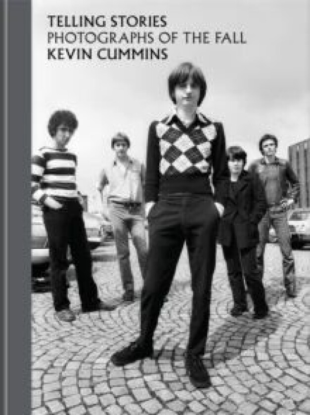 Telling Stories av Kevin Cummins
