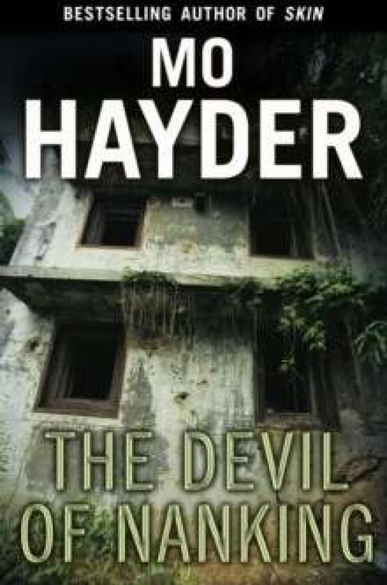 The Devil of Nanking av Mo Hayder