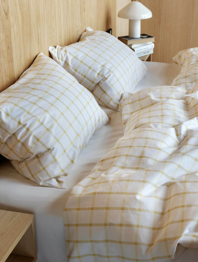 Trym sengesett lys gul