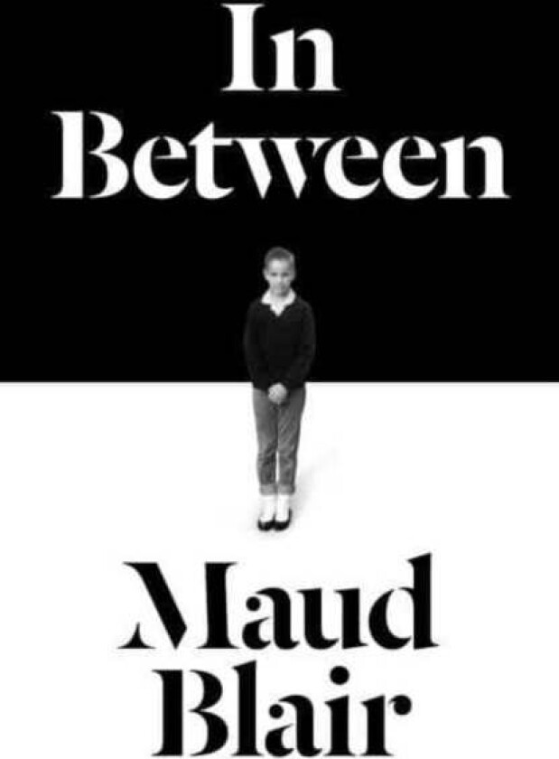 In Between av Maud Blair