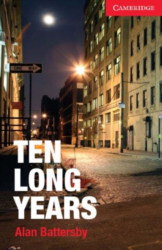 Ten Long Years Level 1 Beginner/Elementary av Alan Battersby