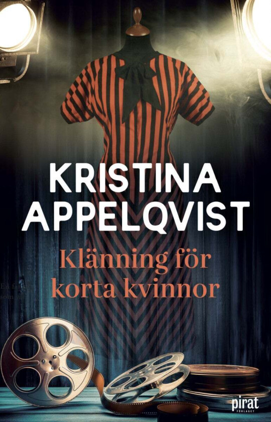 Klänning för korta kvinnor av Kristina Appelqvist