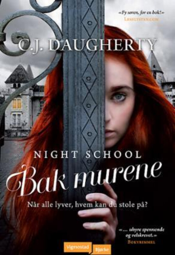 Bak murene av C.J. Daugherty