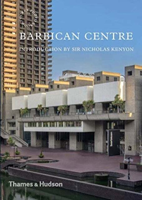 Barbican Centre av Harry Cory Wright