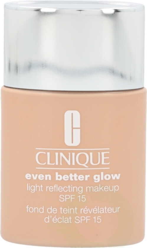 Even Better Glow Light Reflecting Makeup SPF 15 30 ml (Farge: CN 28 Ivory)