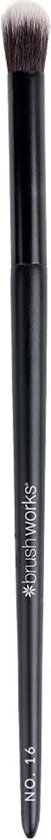 Bilde av Brushworks No. 16 Tapered Blending Eye Brush
