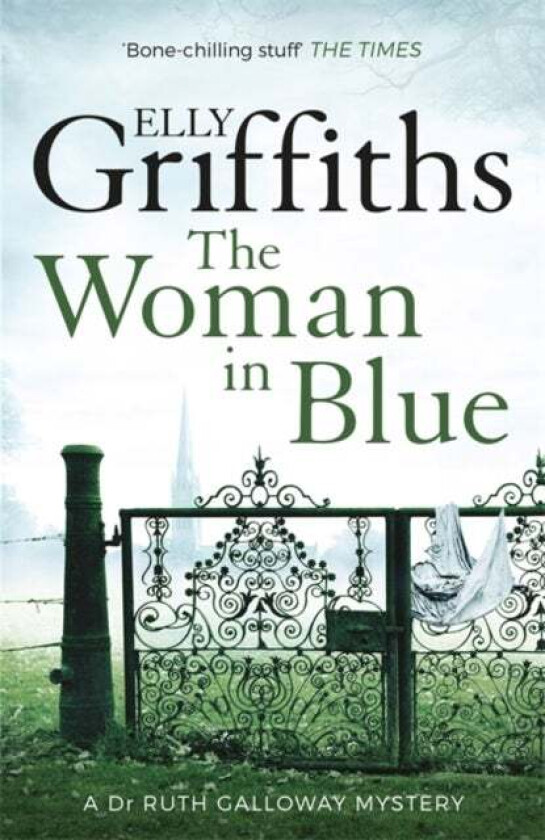 The Woman In Blue av Elly Griffiths