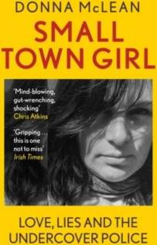 Small Town Girl av Donna McLean