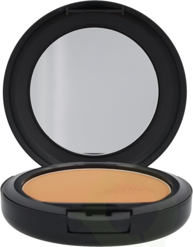 Studio Fix Powder Plus Foundation 15 g (Farge: NC45)