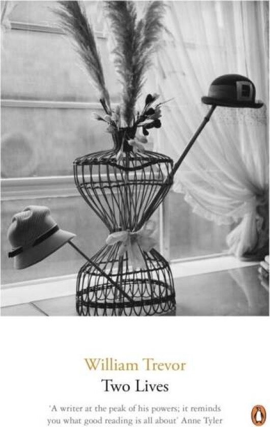 Two Lives av William Trevor