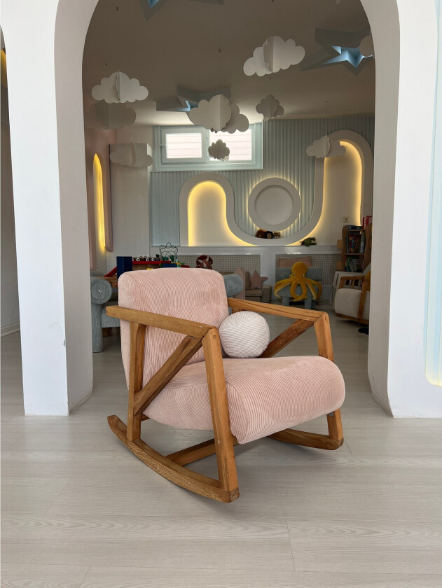 Mamuni Lenestol - Rosa